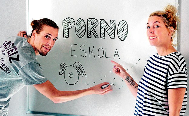 Porno eskola, ateak ixtera behartuta Porno eskola, ateak ixtera behartuta