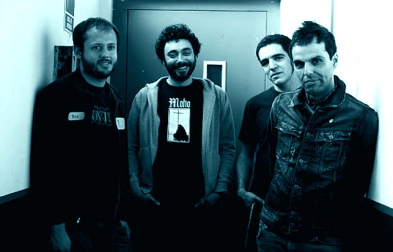 Rock-and-roll talde baten bira ardatz duen dokumentala emango dute gaur Gasteizko Orbain Kultur Elkartean