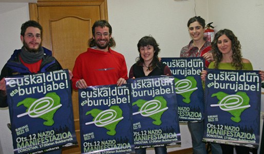 'Sasi guztien gainetik, euskaldun eta burujabe!', EHEren manifestazioaren leloa 'Sasi guztien gainetik, euskaldun eta burujabe!', EHEren manifestazioaren leloa