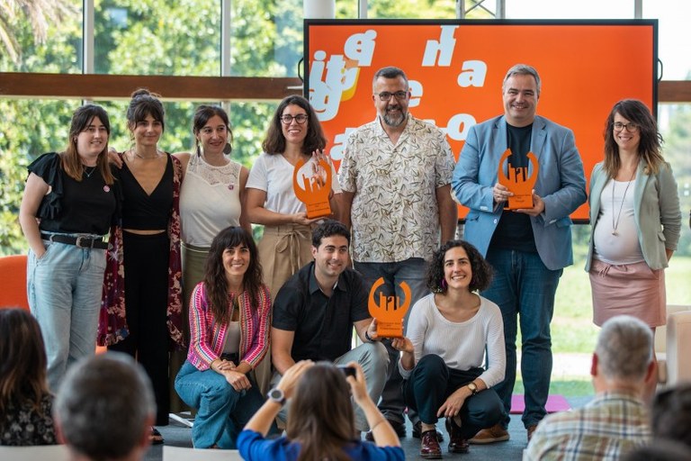 Sasoi eraikuntzak, Elhuyar eta EuskarAbentura saritu ditu Bai Euskarari elkarteak Sasoi eraikuntzak, Elhuyar eta EuskarAbentura saritu ditu Bai Euskarari elkarteak