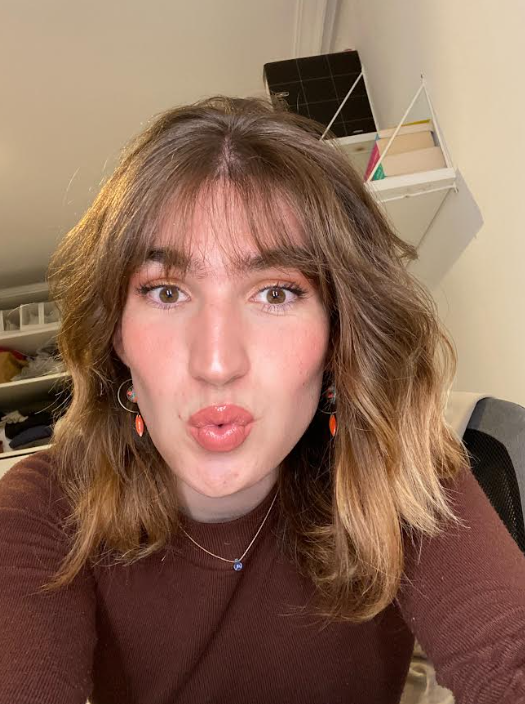 [SEXUMATOIA] Ane Brit: “Irakasle batek esan zigun garbigailua dela sexurako toki hoberena, zentrifugatzen ari dela"