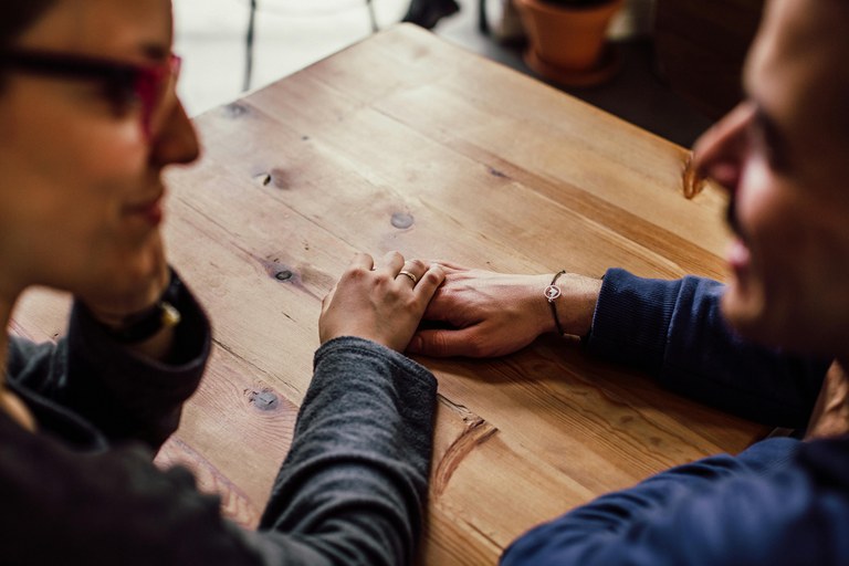 'Speed dating' edo aurrez aurreko zita azkarretara buelta? 'Speed dating' edo aurrez aurreko zita azkarretara buelta?