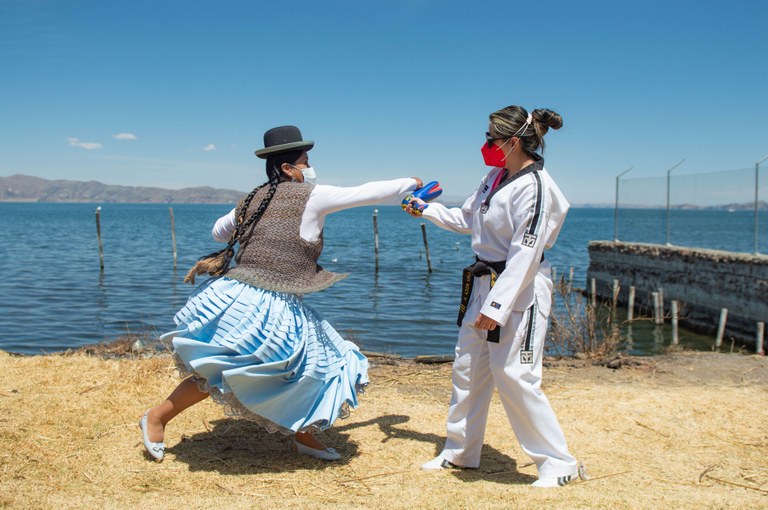 Taekwondoa, Bolivian, genero indarkeriaren aurka Taekwondoa, Bolivian, genero indarkeriaren aurka