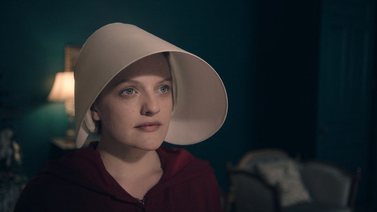 'The Handmaid's Tale' telesailaz ez dakizkizun zortzi kontu 'The Handmaid's Tale' telesailaz ez dakizkizun zortzi kontu