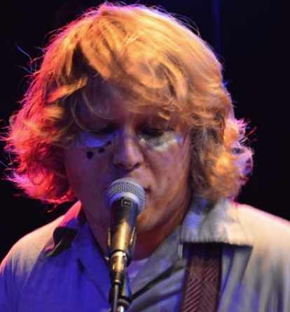 Ty Segall Donostian, psikodeliatik distortsiora Ty Segall Donostian, psikodeliatik distortsiora