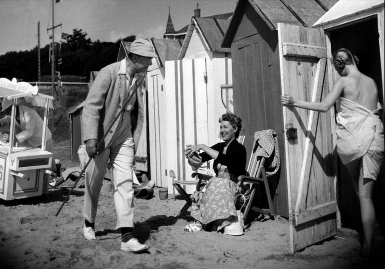 vacances-de-m-hulot-1953-02-g.jpg