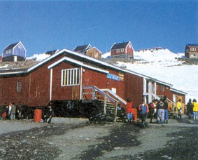 Urrun, hotz eta lasai Urrun, hotz eta lasai