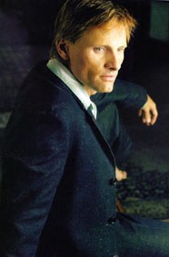 Viggo Mortesen: Artista alderraia Viggo Mortesen: Artista alderraia
