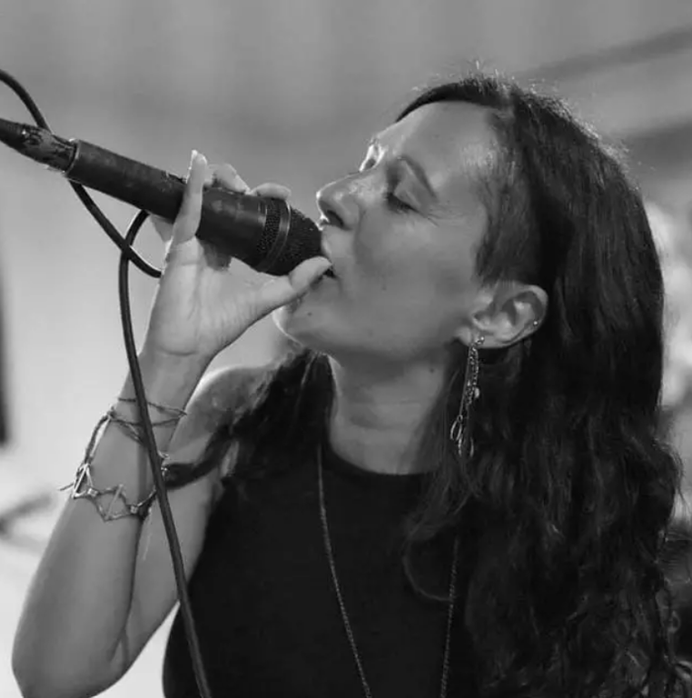 Violeta Serra eta Hiru Taldearen kontzertuak izango dira Bilbon