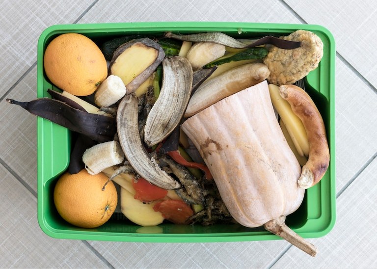 top-view-recycling-bin-with-organic-vegetables_23-2148666785.jpg