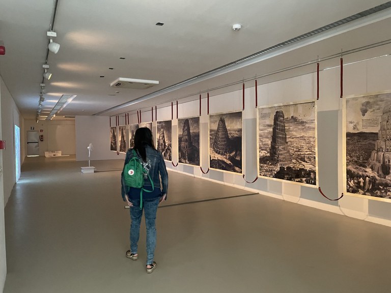 Zigor Urrutiak komunikazioaz duen ikuspegia islatu du 'Babel. Dorretik Googlera' lanaren bidez