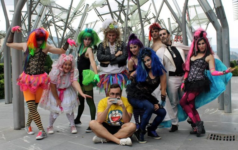 'Chichinabo Cabaret' antzezlana ikusi nahi? 'Chichinabo Cabaret' antzezlana ikusi nahi?
