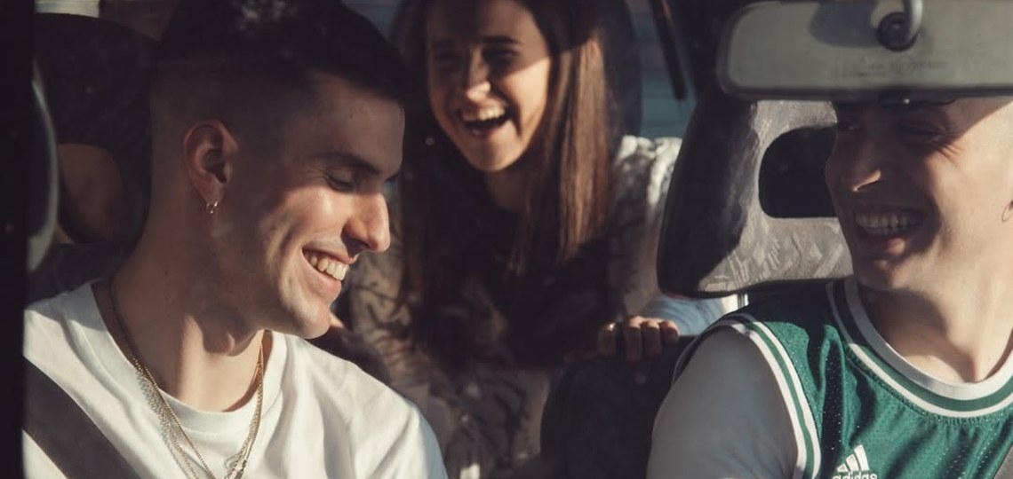 Bengok udako giroa ekarri digu 'Bizirik Gaudelako' kantuarekin