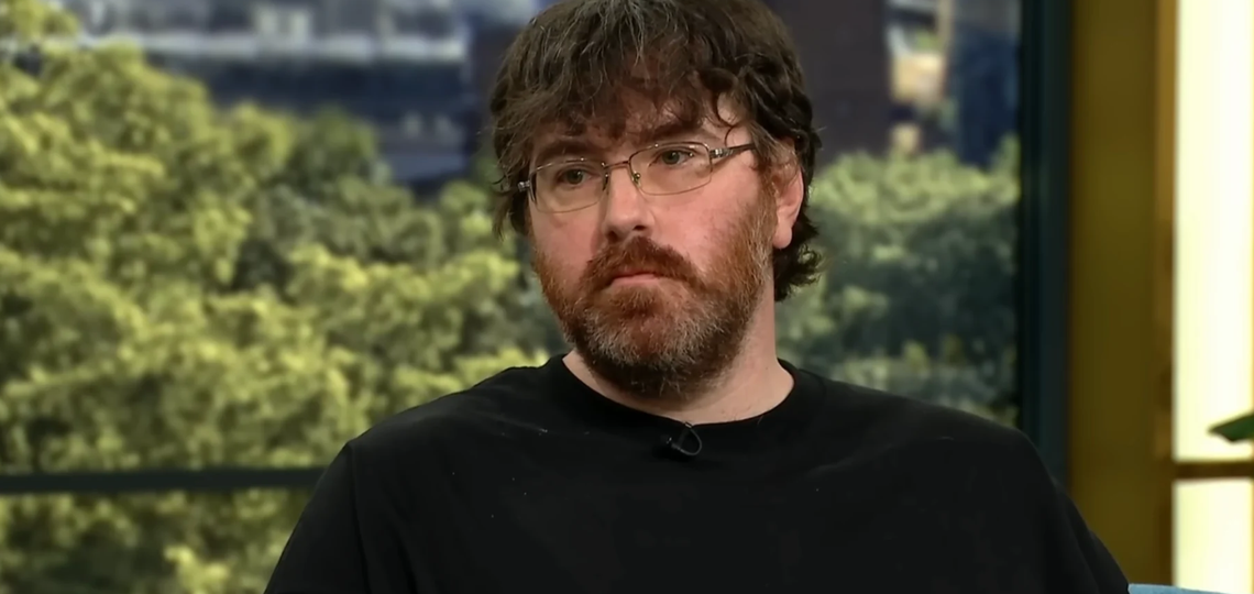 Mikrozakila izatearen inguruko ikuspegia eta bizipenak zabaldu nahian ari da Michael Phillips estatubatuarra