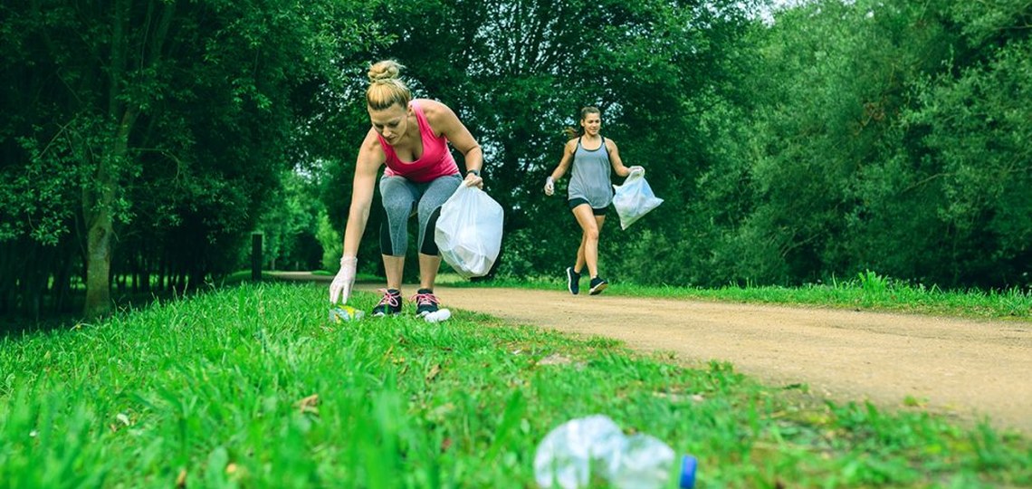 'Plogging'-a: korrika eta ekologia uztartzen dituen jarduera